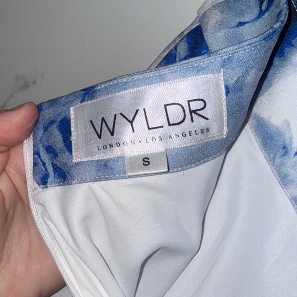 WYLDR Blue and White Floral Mini Skirt - Picture 4 of 5